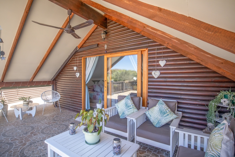 1 Bedroom Property for Sale in The Coves North West